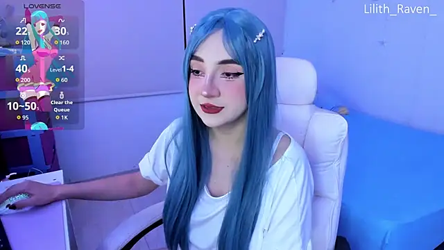 Snapshot of Lilith_Raven_ chatting on November 24, 2:33 am Lilith Raven online show from November 24, 2:33 am