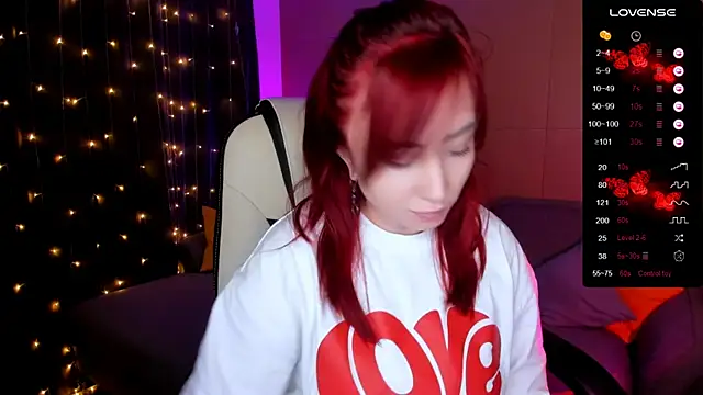 deboramoore online show from December 15, 2:16 am