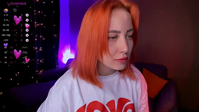 deboramoore online show from March 27, 1:55 am