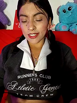 Snapshot of Fox_Roxxan chatting on May 9, 2:06 am Fox Roxxan online show from May 9, 2:06 am