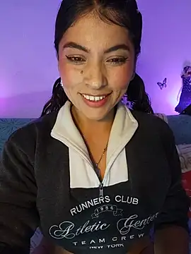 Fox Roxxan online show from July 1, 3:30 am