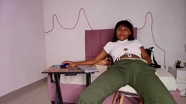 Snapshot of Andre_lezcano chatting on March 6, 5:31 pm Andre lezcano online show from March 6, 5:31 pm