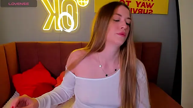 StacyWells online show from April 22, 2:36 am