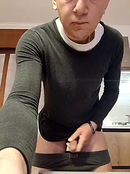 Alessio1987 online show from March 29, 4:01 am