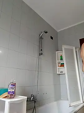 Alessio1987 online show from April 1, 4:37 pm