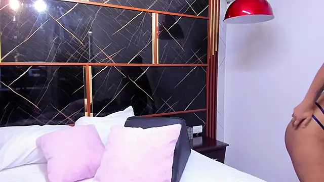 HannyThompson online show from September 9, 12:37 pm