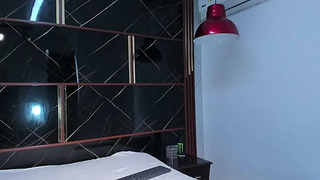 HannyThompson online show from November 2, 12:51 pm