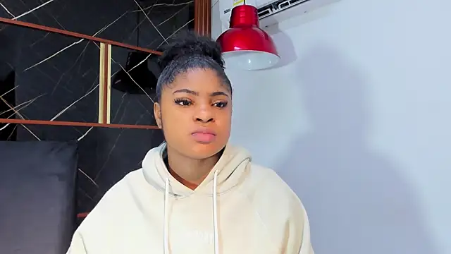 HannyThompson online show from April 18, 12:31 pm