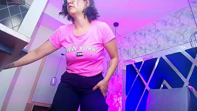 Luciifeer  online show from November 22, 6:29 pm