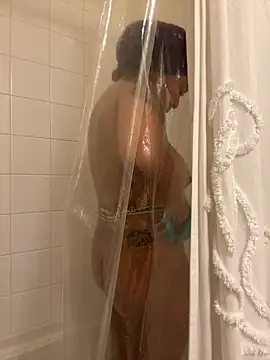 honeycombhalo online show from April 21, 10:01 pm