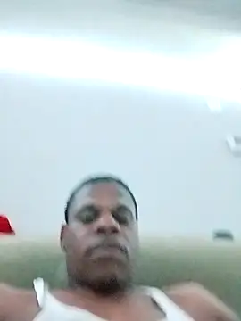 Snapshot of MrGreenbeanbean88 chatting on October 6, 4:21 am MrGreenbeanbean88 online show from October 6, 4:21 am