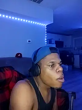 Snapshot of MrGreenbeanbean88 chatting on October 27, 4:05 am MrGreenbeanbean88 online show from October 27, 4:05 am