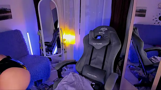 MissClairDeLune online show from February 22, 5:02 pm