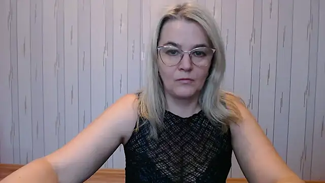 EleanoraDream online show from November 11, 6:13 am