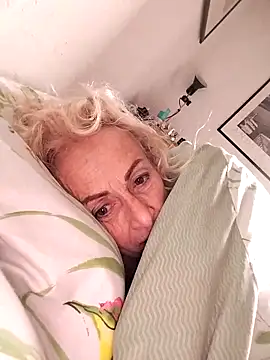 clarabell4 online show from March 27, 7:14 am