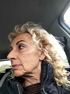 clarabell4 online show from April 2, 4:48 pm