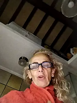 clarabell4 online show from April 20, 5:43 am