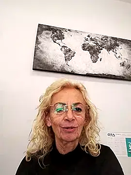 clarabell4 online show from April 23, 12:29 pm