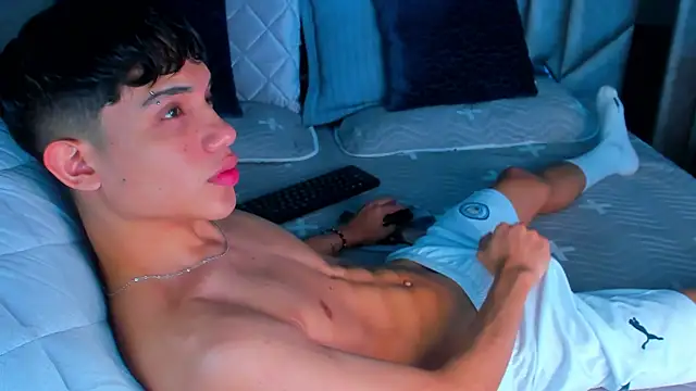 Sebax Young online show from November 25, 1:33 pm