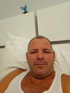 cubanitofeliz40 online show from February 7, 8:29 am