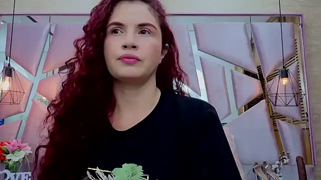 Snapshot of ThaliaCross chatting on June 25, 8:13 pm ThaliaCross online show from June 25, 8:13 pm