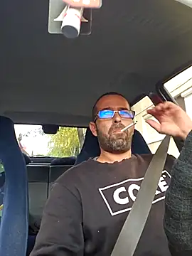 Snapshot of Thomas043 chatting on October 22, 1:11 pm Thomas043 online show from October 22, 1:11 pm