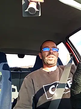 Snapshot of Thomas043 chatting on November 9, 11:08 am Thomas043 online show from November 9, 11:08 am