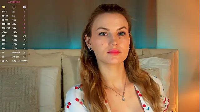 YungTessa online show from April 22, 6:09 pm