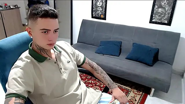 santii ss online show from November 8, 3:56 pm