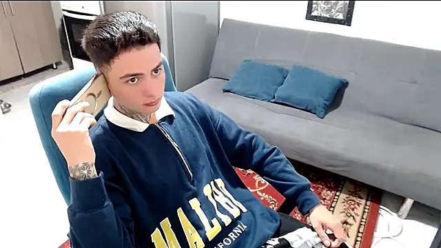 santii ss online show from January 19, 2:21 pm