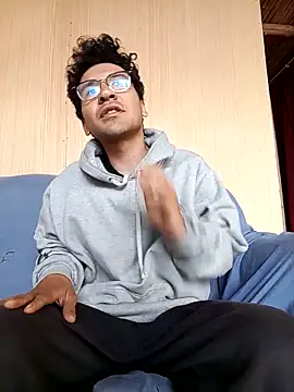 LecheDeSoya666 online show from November 12, 1:44 pm