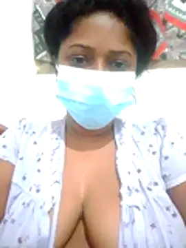 boosypussy online show from July 4, 11:11 pm