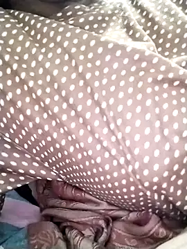 Snapshot of Top_Non_Stop chatting on November 19, 2:39 pm Top Non Stop online show from November 19, 2:39 pm