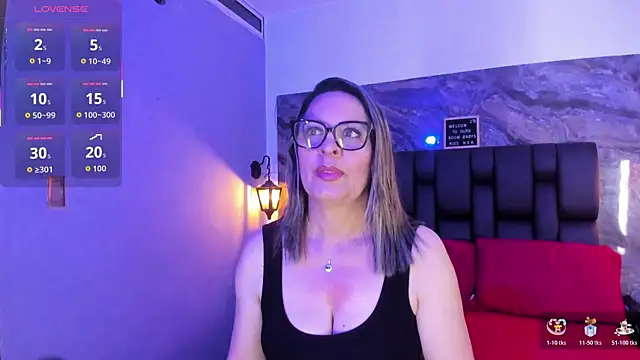 Snapshot of Agatha_Pleasure chatting on July 19, 11:58 am Agatha Pleasure online show from July 19, 11:58 am
