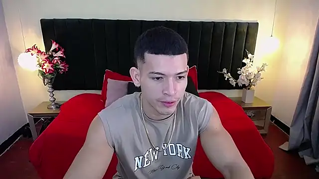 Snapshot of ethan_rodgers chatting on September 12, 8:31 pm ethan rodgers online show from September 12, 8:31 pm