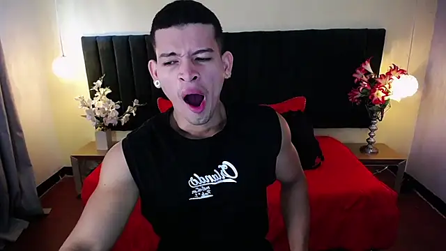 Snapshot of ethan_rodgers chatting on September 17, 7:48 pm ethan rodgers online show from September 17, 7:48 pm