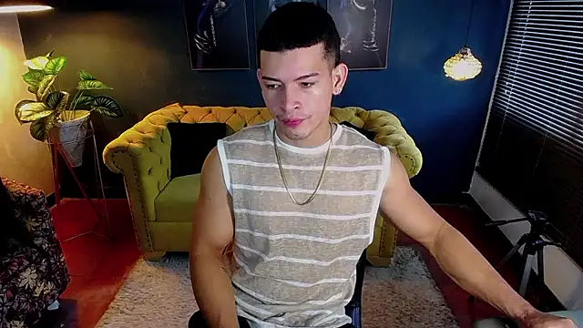 Snapshot of ethan_rodgers chatting on September 18, 8:22 pm ethan rodgers online show from September 18, 8:22 pm