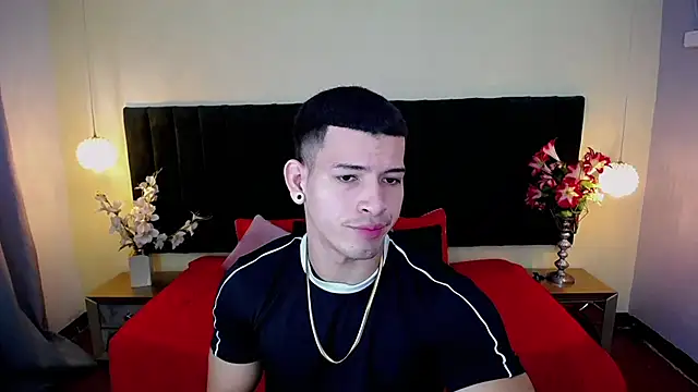 Snapshot of ethan_rodgers chatting on September 27, 8:36 pm ethan rodgers online show from September 27, 8:36 pm