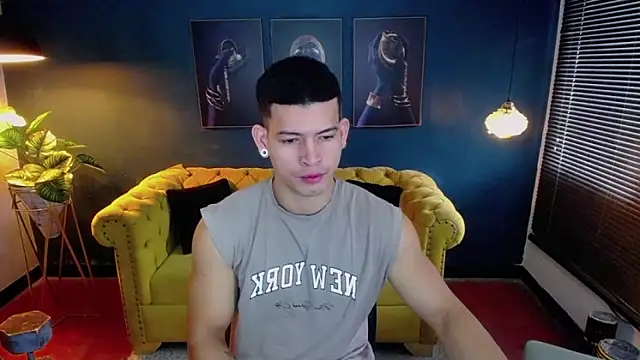 Snapshot of ethan_rodgers chatting on October 15, 7:58 pm ethan rodgers online show from October 15, 7:58 pm