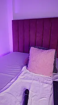 Snapshot of RominaaReyes chatting on November 13, 1:59 am RominaaReyes online show from November 13, 1:59 am