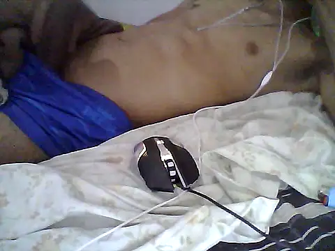 Snapshot of malvadinho69134 chatting on October 27, 4:27 am malvadinho69134 online show from October 27, 4:27 am