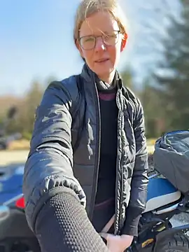 Bikergirl 97 online show from March 18, 11:46 am