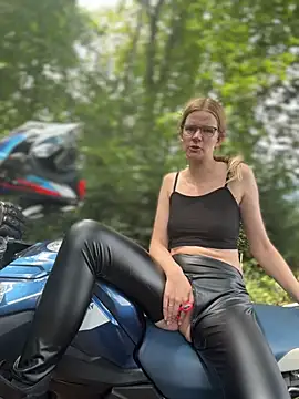 Bikergirl 97 online show from July 17, 11:39 am
