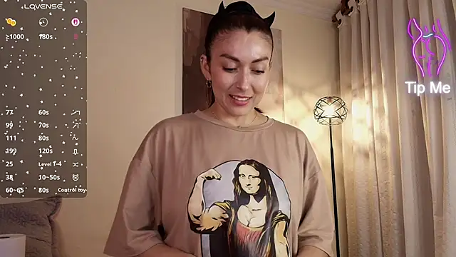 siren indira  online show from March 5, 9:55 pm