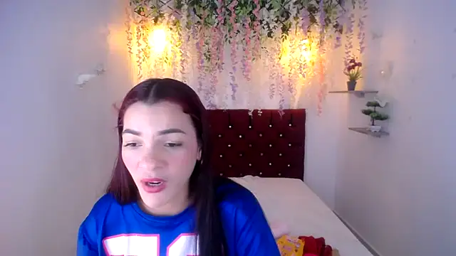 Snapshot of wild_couple_sex_69 chatting on June 1, 1:35 pm wild couple sex 69 online show from June 1, 1:35 pm