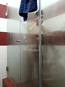 Snapshot of Mark97AE chatting on November 11, 7:25 pm Mark97AE online show from November 11, 7:25 pm