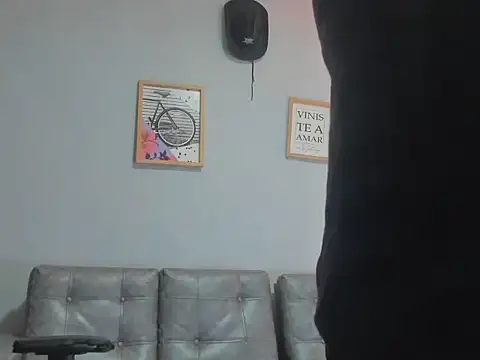 Xfire boy69 online show from September 15, 8:31 pm