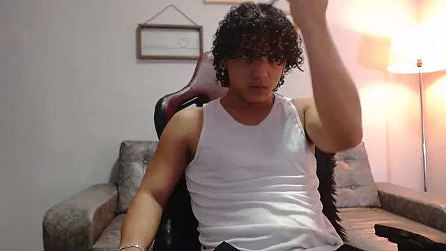 Xfire boy69 online show from October 11, 1:53 pm