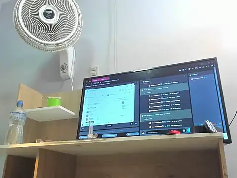 Xfire boy69 online show from February 11, 1:10 am