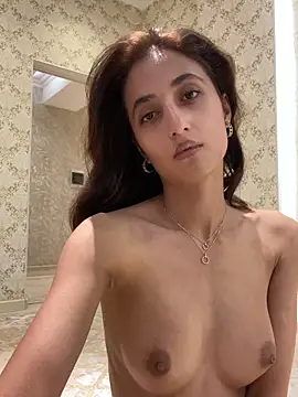 AriaXFlirt online show from September 16, 12:50 pm